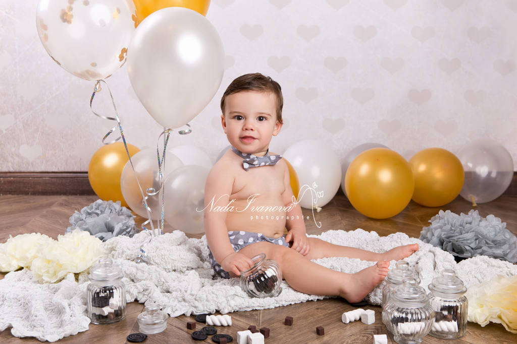 Photographe Clermont Herault Enfant Anniversaire 1 An Avec Ballons