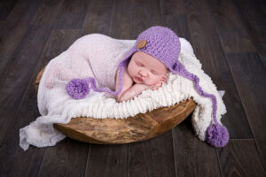photographe bebe beziers bonnets violet plat en teck